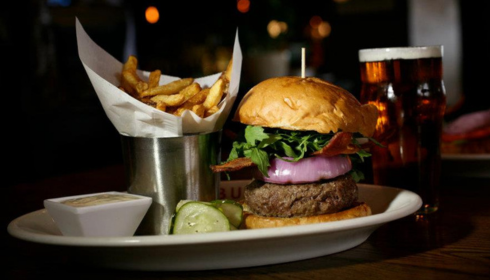 Max Burger CT